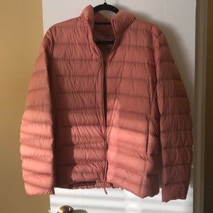 UNIQLO women ultra light down jacket